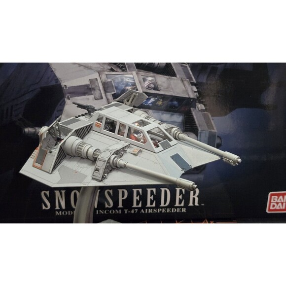 Bandai Star Wars Snowspeeder Star 1/48 Scale Built and Painted With LEDs - Picture 3 of 7